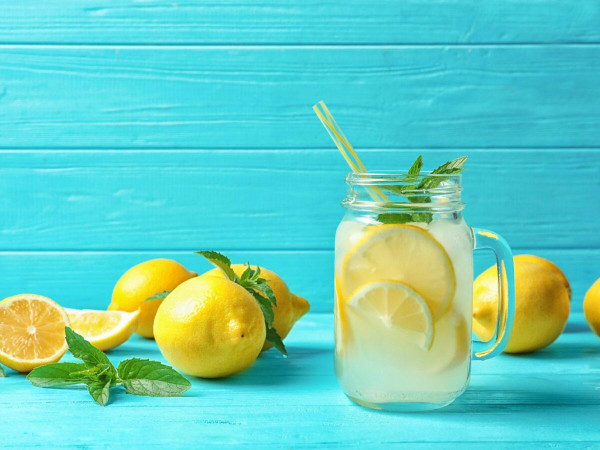 Kezdd te is citromos vízzel a napot!