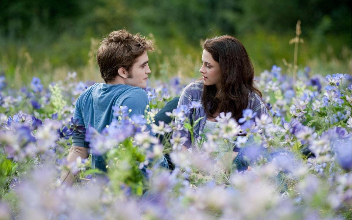 "Twilight" - Bella és Edward története sorozatként érkezik!